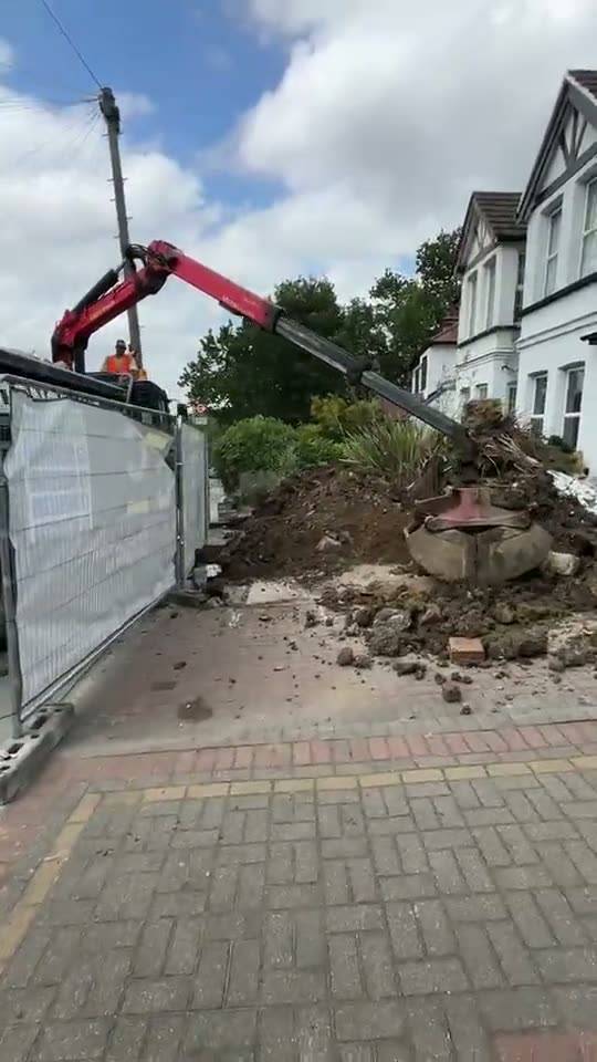 Foundation trench excavation and groundworks on a residential build in Barnet EN4